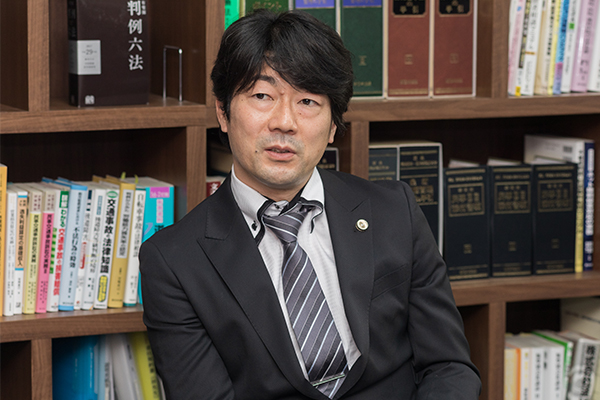 弁護士に聞く“大阪鶴見法律事務所”の強み